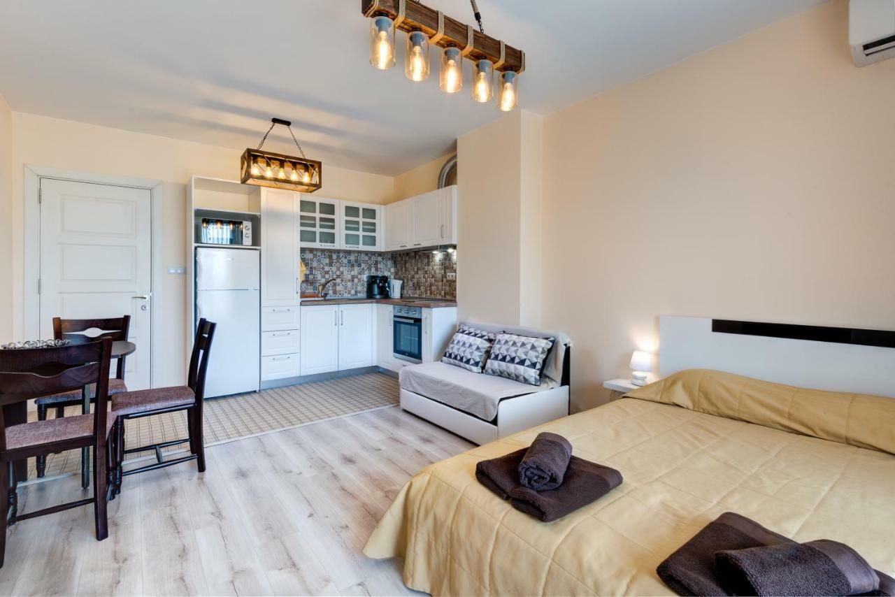 Studio Zia 3- Great Place In Lazur Apartment Burgas Exterior photo